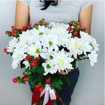 Доставка букетов цветов в Киеве и области — закажи эмоции!
