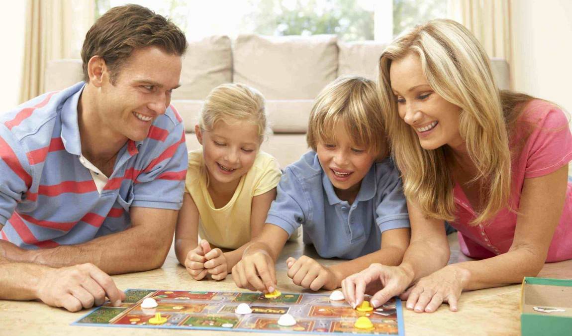Семейные настольные игры: где можно купить интересные наборы?