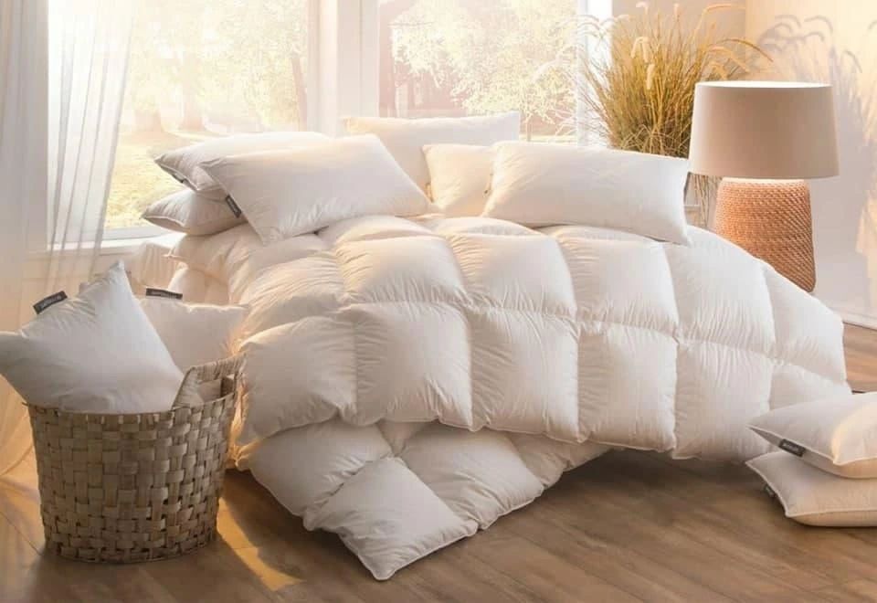 Подушки та ковдри для ліжка: поради вибору та вигідної покупки